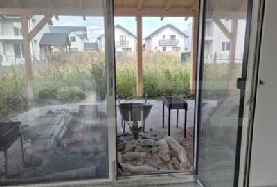 Casă cu 3 camere cu Teren 1500 Mp în Unirii - 6