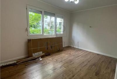 Apartament cu 3 camere semidecomandat, mobilat în Favorit - 3