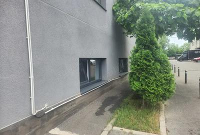 Spațiu comercial, de 27 mp, în Central - 1
