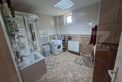 Casă cu 4 camere cu Teren 1138 Mp în Central - 9
