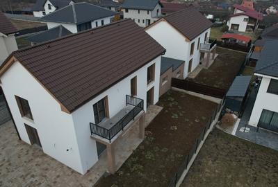 Duplex cu 5 camere cu Canalizare în Chinteni - 5