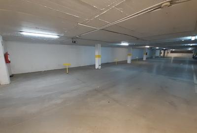 Spațiu comercial, de 12 mp, în Central