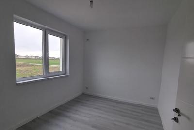 Casa tip duplex - 3 camere 2 bai - 185 mp teren - 15 min statie STV - 4