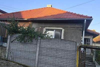 Casă cu 4 camere în Central - 5