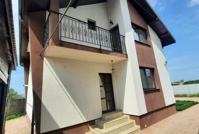 Casă individuală cu 5 camere în Joița
