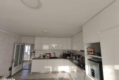 Casă cu 4 camere cu Teren 1500 Mp în Vicovu de Sus - 6