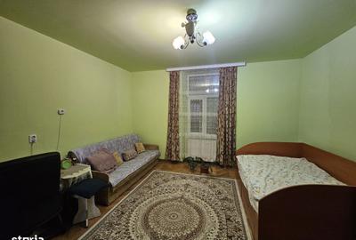 Garsonieră decomandată în Lunei - 11