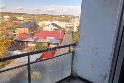 Garsonieră decomandată în Central - 9