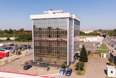 Cladire cu functiuni mixte - 3