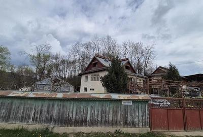 Casă cu Teren 1500 Mp în Șendrești - 4