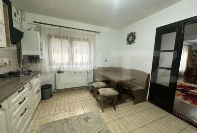 Casă cu 4 camere cu Teren 250 Mp în Cetate - 2