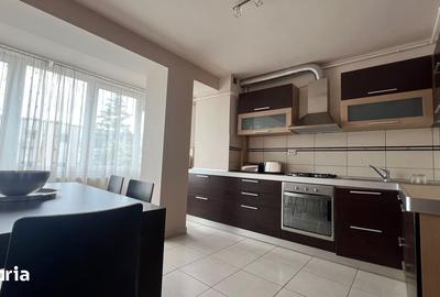 Apartament cu 3 camere decomandat în Intim - 3
