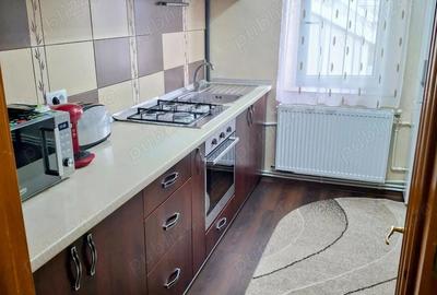 Apartament cu 3 camere decomandat în Central - 3