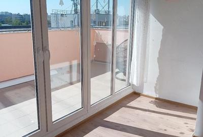 Apartament cu 2 camere semidecomandat în Titan