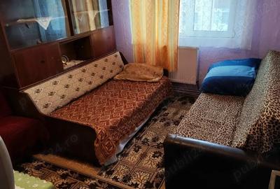 Inchiriez apartament 3 camere - 3