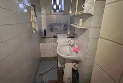 Apartament cu 3 camere semidecomandat în Central - 16