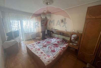 Apartament cu 3 camere decomandat, mobilat în Brăilei - 2