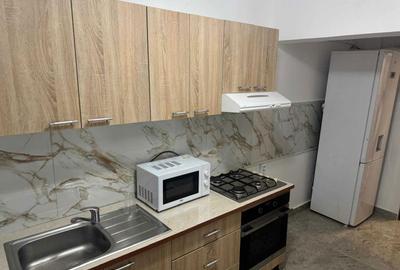 Apartament cu 2 camere decomandat în Central - 2