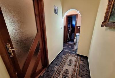 Apartament 3 decomandate, etaj 1, zona Narcisa - 12