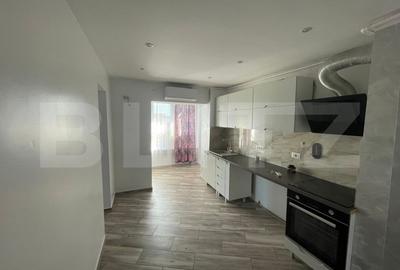 Apartament de vanzare, cu 3 camere, 80 mp, zona Vlahuta - 2