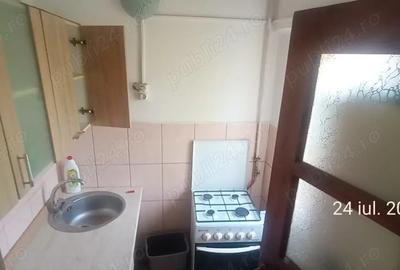 Ofer garsoniera in zona Buziasului