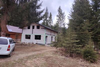 Casă individuală cu 7 camere cu Canalizare în Borzont - 2