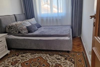 Apartament cu 3 camere semidecomandat, mobilat în Complex Studențesc - 2