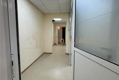 Spațiu comercial, de 148 mp, în Central - 3