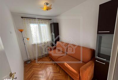 Apartament cu 3 camere semidecomandat în Cristian - 9