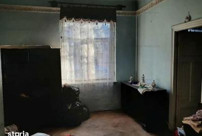 Casă cu 5 camere cu Teren 234 Mp în Central - 5