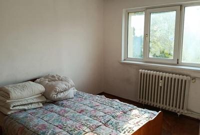 Apartament cu 3 camere decomandat în Girocului - 14