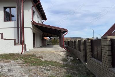 Proprietate multifunc?ionala sub padure locuin?a principala + spa?iu de relaxare - 7