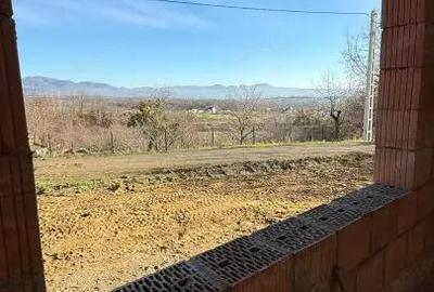 Casă cu Teren 536 Mp în Groși - 13