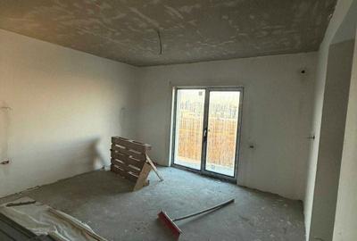 Casă cu 4 camere în Olteni - 5