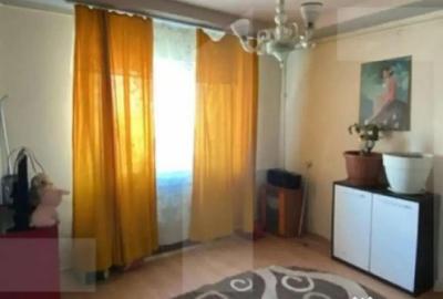 Apartament cu 5 camere decomandat în Central - 2
