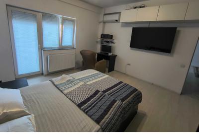 Apartament cu 3 camere decomandat în Roșu - 11