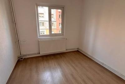 Apartament 2 camere, etaj 1-zona Sacele - 2