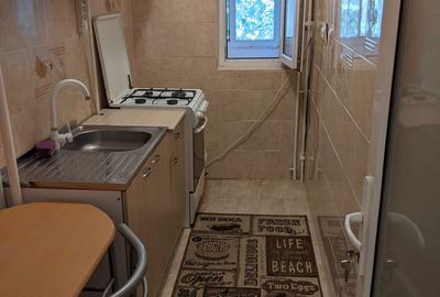 Garsonieră decomandată în Central