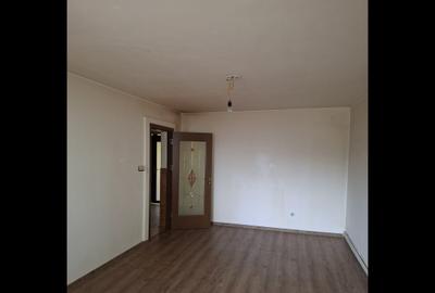 Apartament 4 camere decomandat, 2 bai, etaj 2/4, situat in Noua! - 2