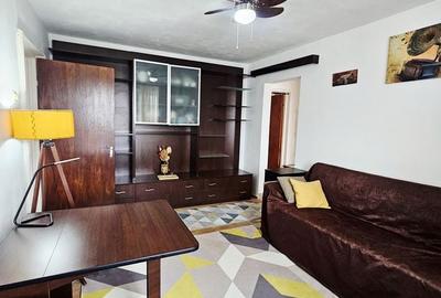 Apartament cu 3 camere semidecomandat în Berceni - 7