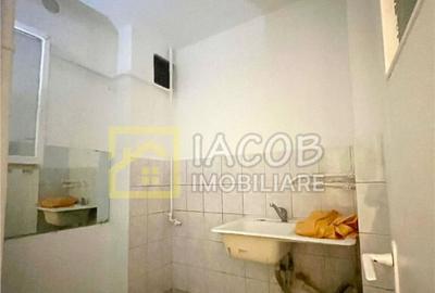 Garsoniera, zona Radu Negru - Mioritei, parter cu balcon si - 2