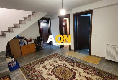 Casa parter+demisol, 1200 mp teren, pretabila pt 2 familii, Sard - 17