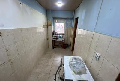 Garsonieră decomandată în Titan - 5