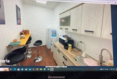 Spațiu comercial, de 175 mp, în Central - 3