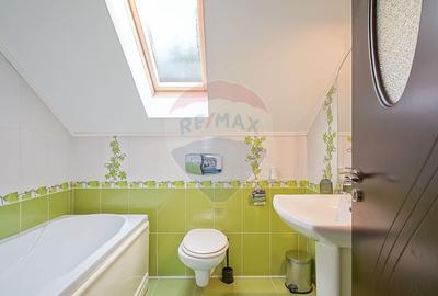 Apartament cu 5 camere decomandat, mobilat în Zamora - 24