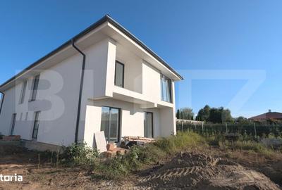Casă cu 4 camere cu Teren 326 Mp în Central - 1