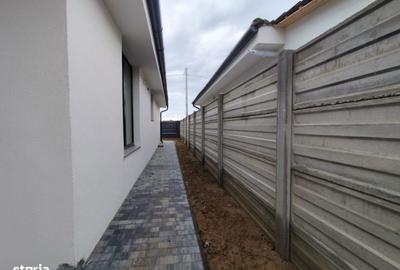 Casă cu 4 camere cu Teren 460 Mp în Tileagd - 3