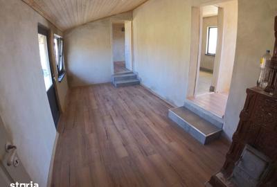 Casă cu 4 camere cu Teren 1770 Mp în Ciorani - 8