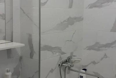 Garsonieră în Titan