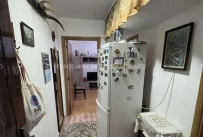 Apartament cu 2 camere semidecomandat în Tomis III